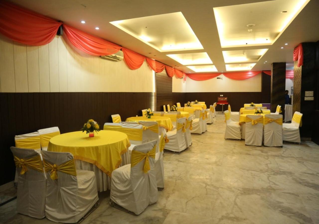 Hotel Loto - Sector 66 Noida Exterior photo