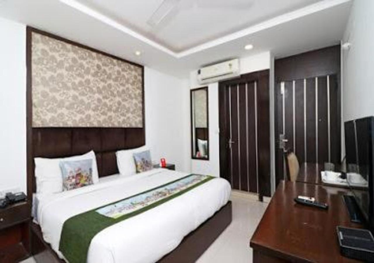 Hotel Loto - Sector 66 Noida Exterior photo